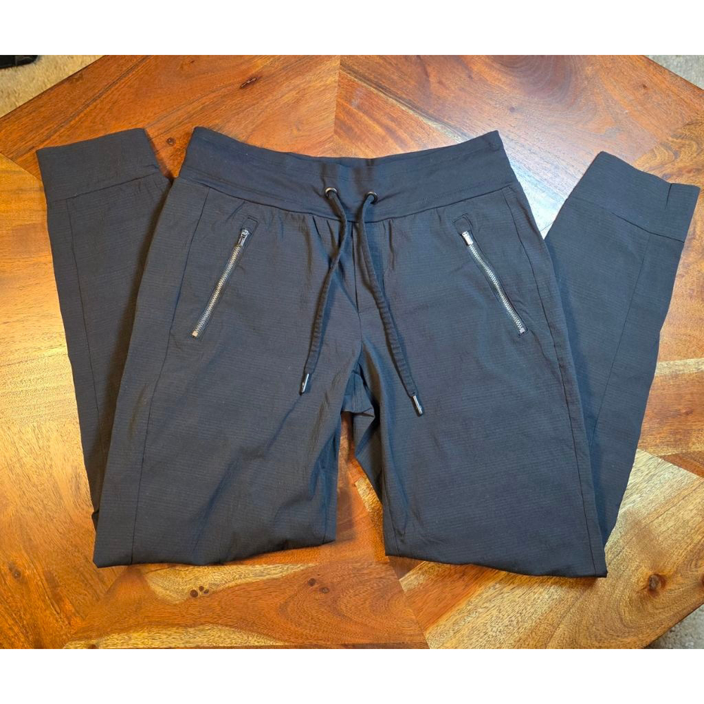 Women's Athleta Trekkie North Joggers Size 6 Black